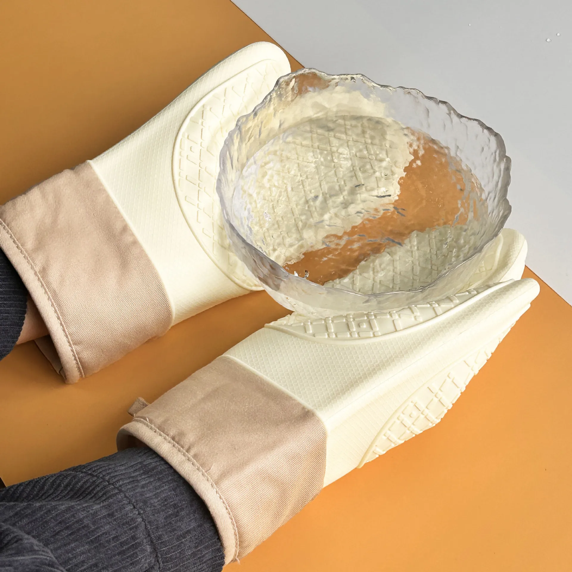 1PCS Oven Gloves Silicone High Temperature Resistant Anti-burn Non-slip Kitchen Microwave Baking Dessert Tools