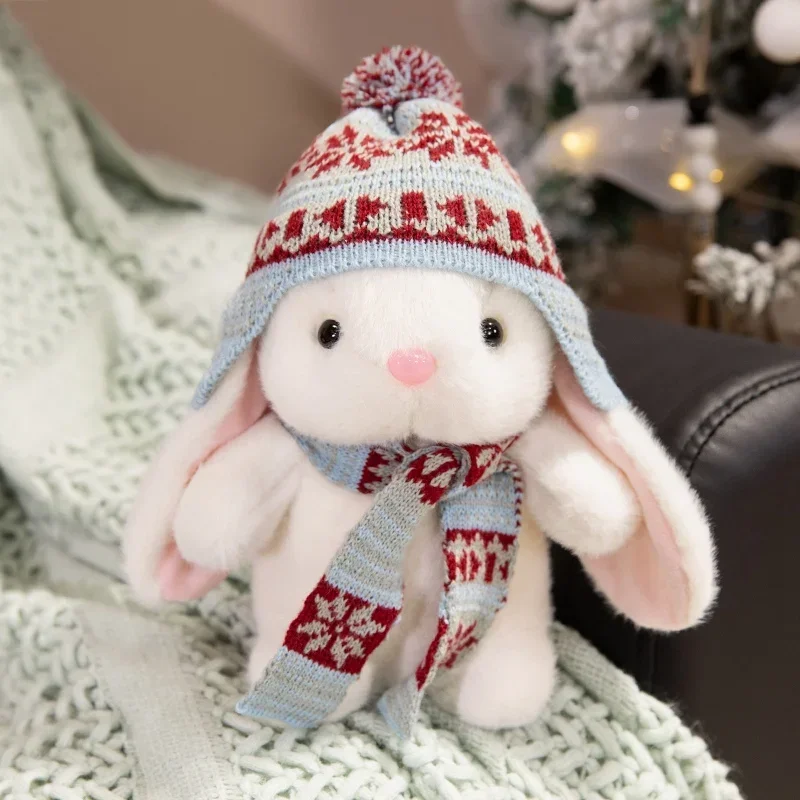 צעצוע רך ומתוק של ארנבון עם כובע מסרוג, בובת ארנבון מקסימה, ידידותית לעור, כרית מגע ממולאת לקישוט חדר בעלי חיים, מתנה