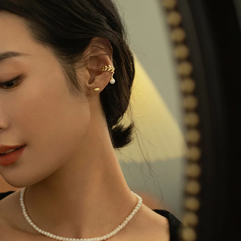 1pc Kpop Elegant Leaf Ear Clip No Piercing Earrings for Women Imitation Pearl Ear Cuff Y2k Accessories Jewelry Gifts EF088, ear clip earrings, clip earrings, ear clip