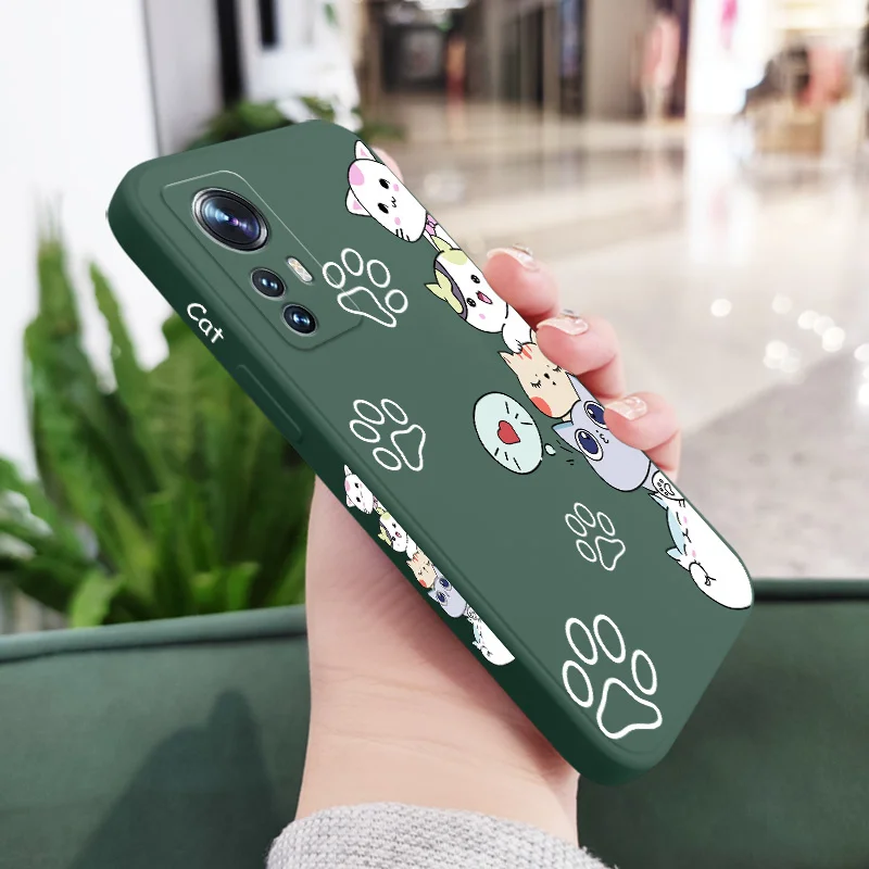 Adorable Stacking Cats Liquid Silicone Phone Case