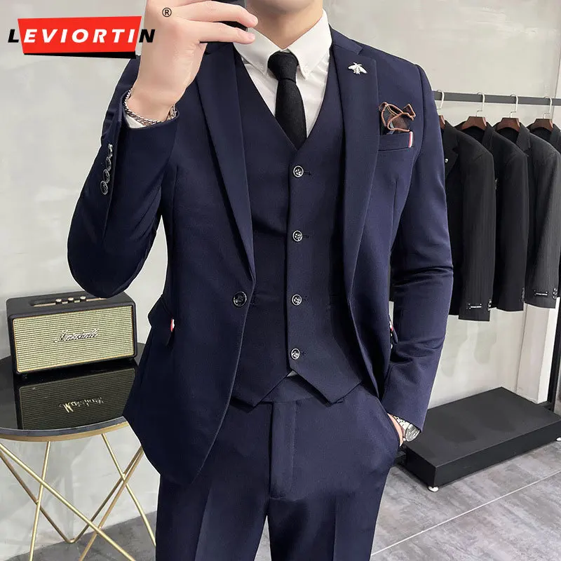 

(suit+tank top+pants) Men's suit Korean version one button suit three piece set with a slim fit and solid color casual tailcoat