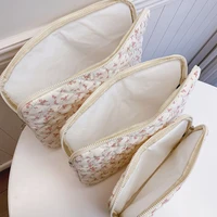 1 Pc Chic Flower Print Quilted  Laptop Bag 11 Inch/14 Inch/15 Inch Computer Bag Protection Case Laptop Sleeve Computer Case Bag - Image 4