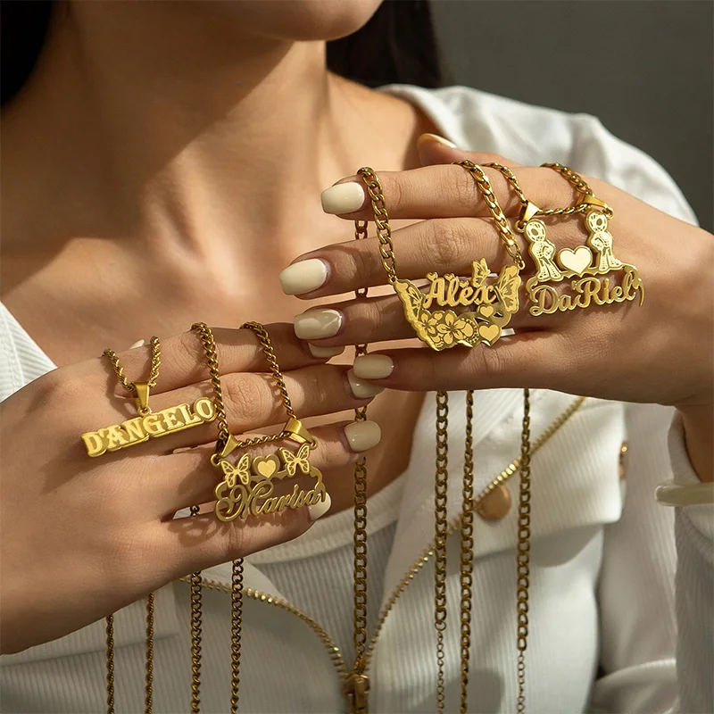 Atoztide Collane con Nome Personalizzato Personalizzato per Donna Acciaio Inossidabile Zircone Farfalla Targhetta Ciondolo Regalo di Gioielli di