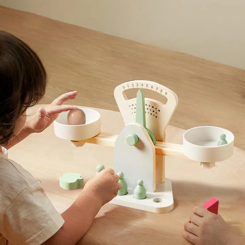 Math Educational Wood Toys for Children Toy Small Wooden Balance Scale Toy With 7 Weights For Kids Baby Libra Scales