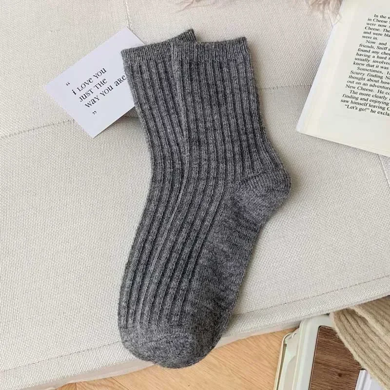 여성용 캐시미어 울 양말, 캐주얼 일본 패션, 단색, 두꺼운 긴 양말, 소녀 보온, 따뜻한 승무원 양말, 2024 겨울 신상