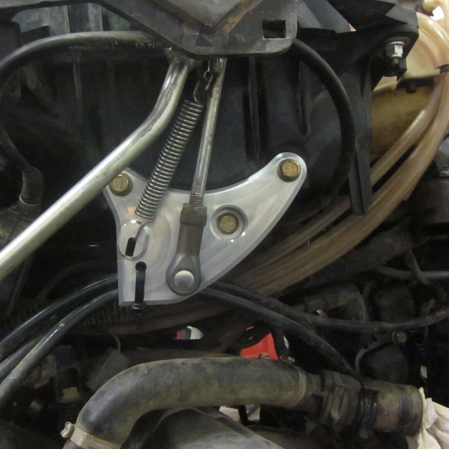 Support Plaque Changement De Vitesse Alliage Aluminium 707002439 - Compatible Can-Am Renegade Et Outlander 2012-2022 - Améliore Précision Et Réactivité