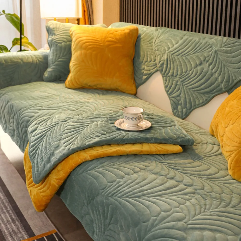 Home Decoration Milk Velvet Leaf Pattern Sofa Cover Nordic Style Non-slip Couch Cover Washable Warm Sofa Mat Winter
