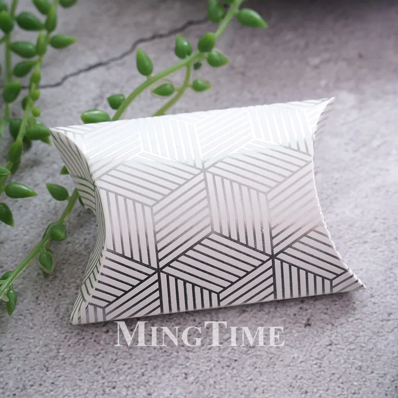 50/100 Stück Kissenförmige Süßigkeitenschachteln Kraftpapier-Verpackung Gold Silber Streifen Punkt Blumen Hochzeit Party DIY Geschenkbox Kekstüte – Detail 9