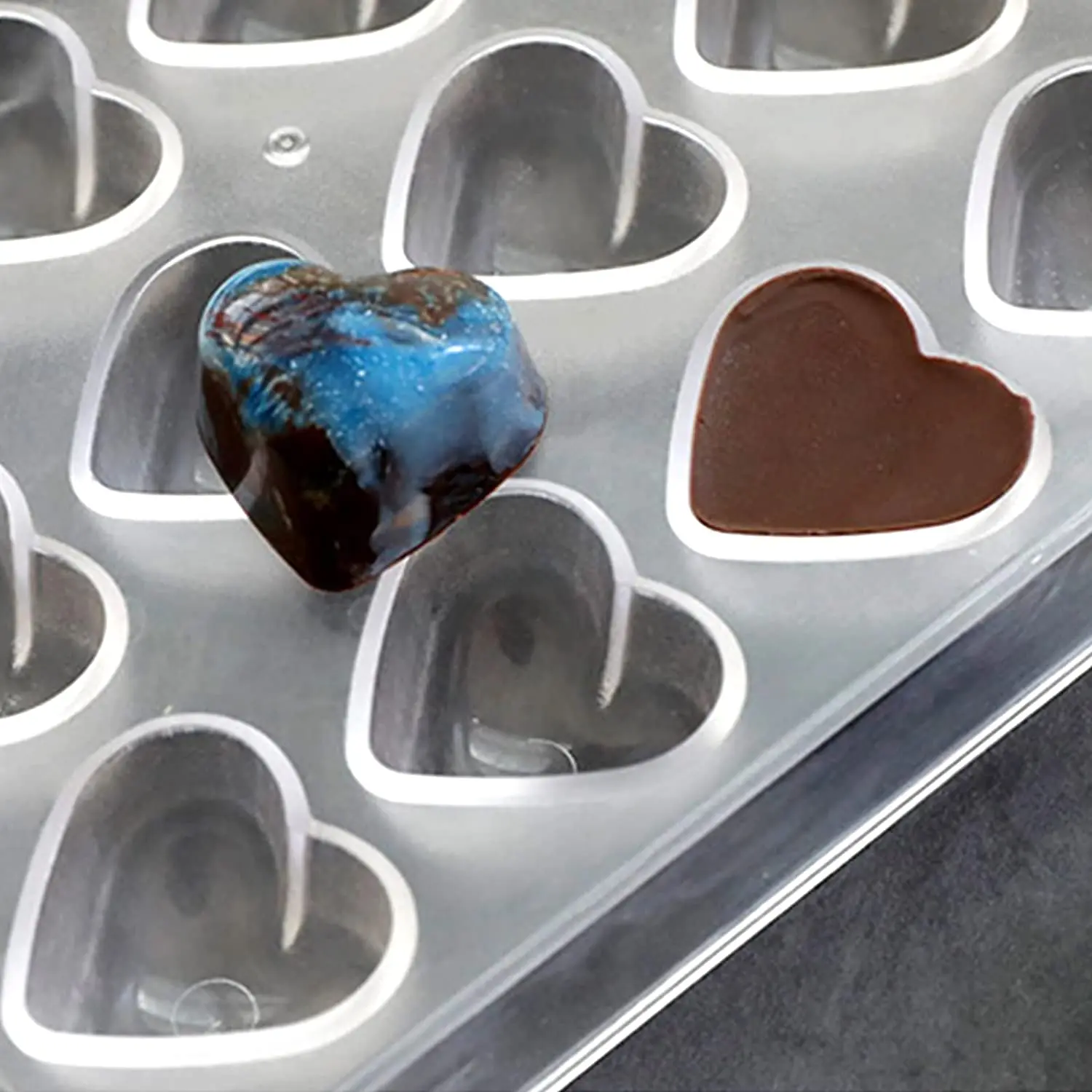 

1Pcs Chocolate Mold Polycarbonate 21 Cavity Heart Shape Candy Mould Pans Tray Baking Pastry Confectionery Acrylic Utensils