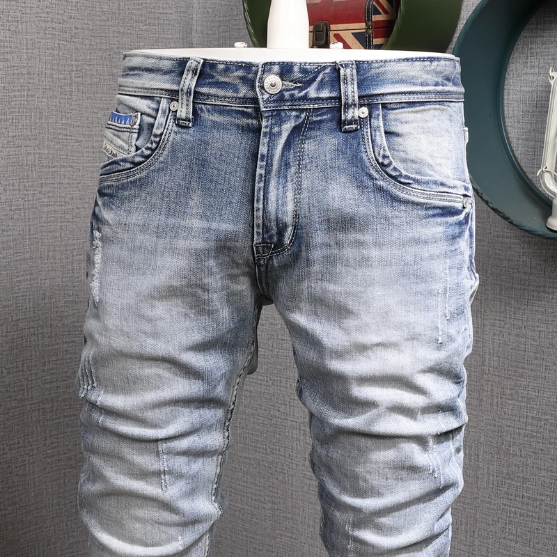 Fashion Designer Men Jeans Retro Light Blue Stretch Slim Fit Printed Ripped Jeans Men Vintage Elastic Casual Denim Pants Hombre
