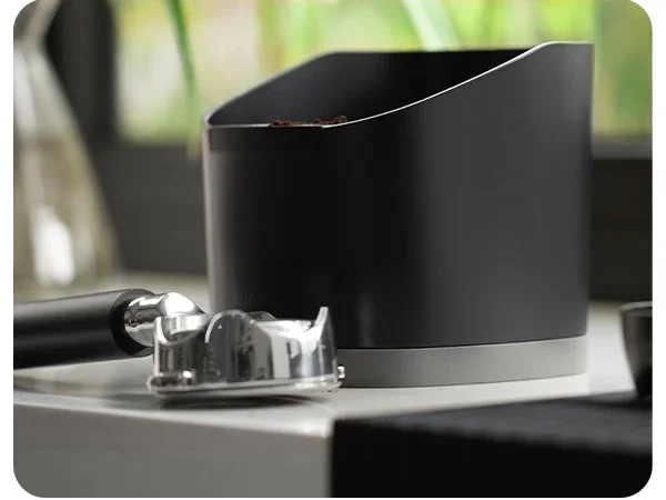 IKAPE V2 Knock Box, Espresso-Grund-Organizer, rutschfeste, abgeschrägte Kaffee-Knock-Box, Barista-Werkzeug, verbessert für eine bessere Manipulation – Detail 5