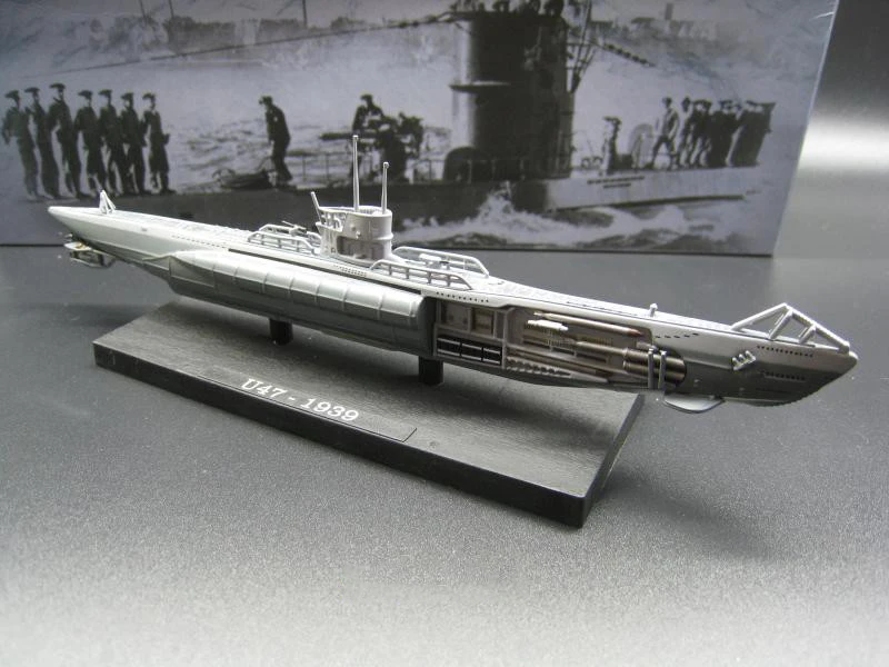 WWII German U-181 1/350 Diecast Model Ship