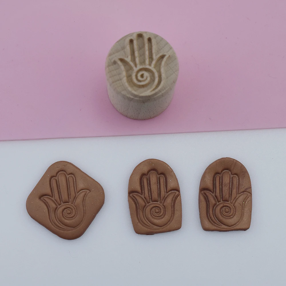Polymer Clay Tools 3.5cm round Wood Block with Mandala & Fatima Hand Texture for Ceramic Pottery Embossing Impression