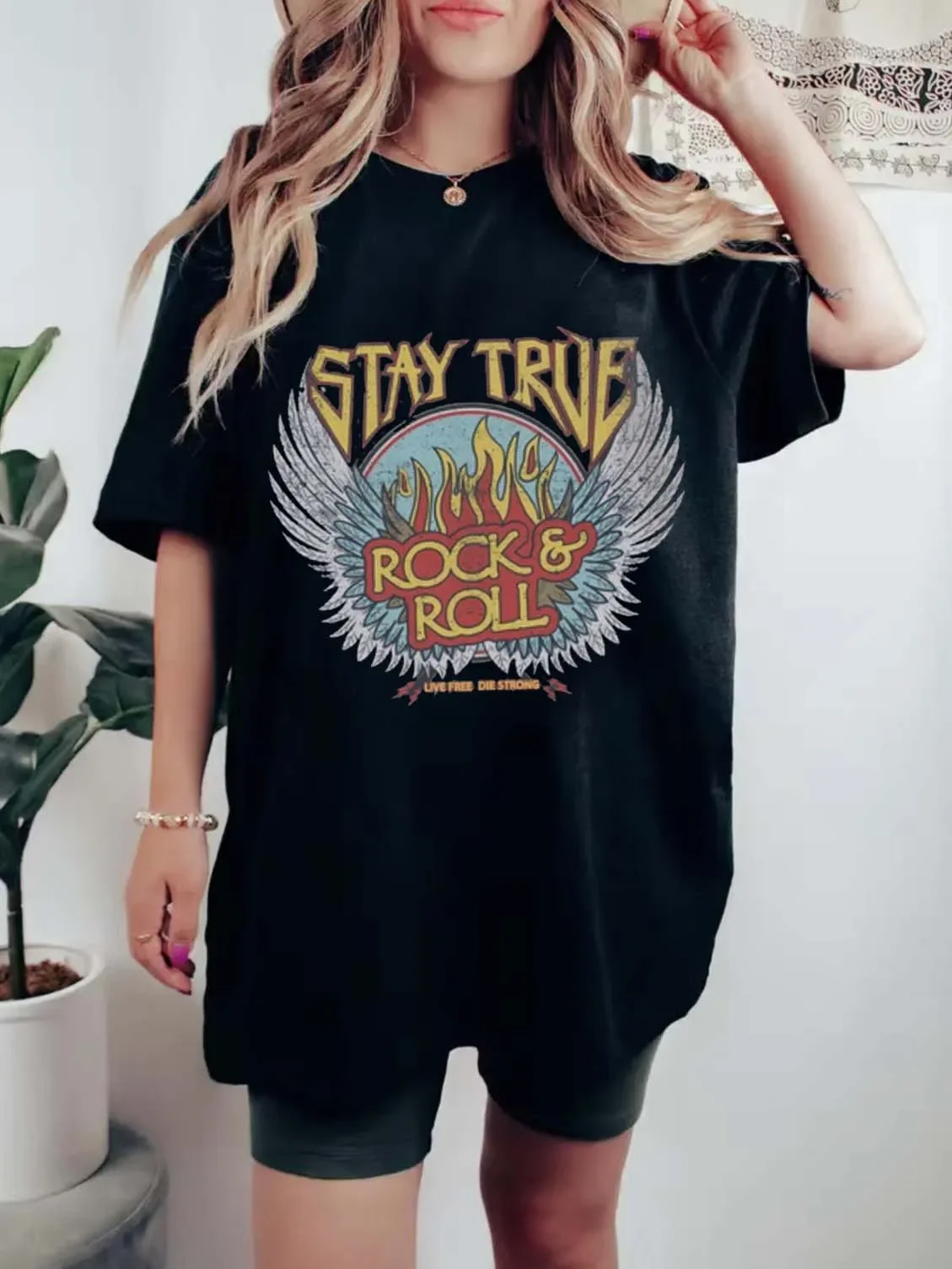 

Harajuku 90s Trendy Short Sleeved Fashionable Women's Rock Roll Printed Clothing Casual Women's T-Shirts Fun Pattern T-Shirts.