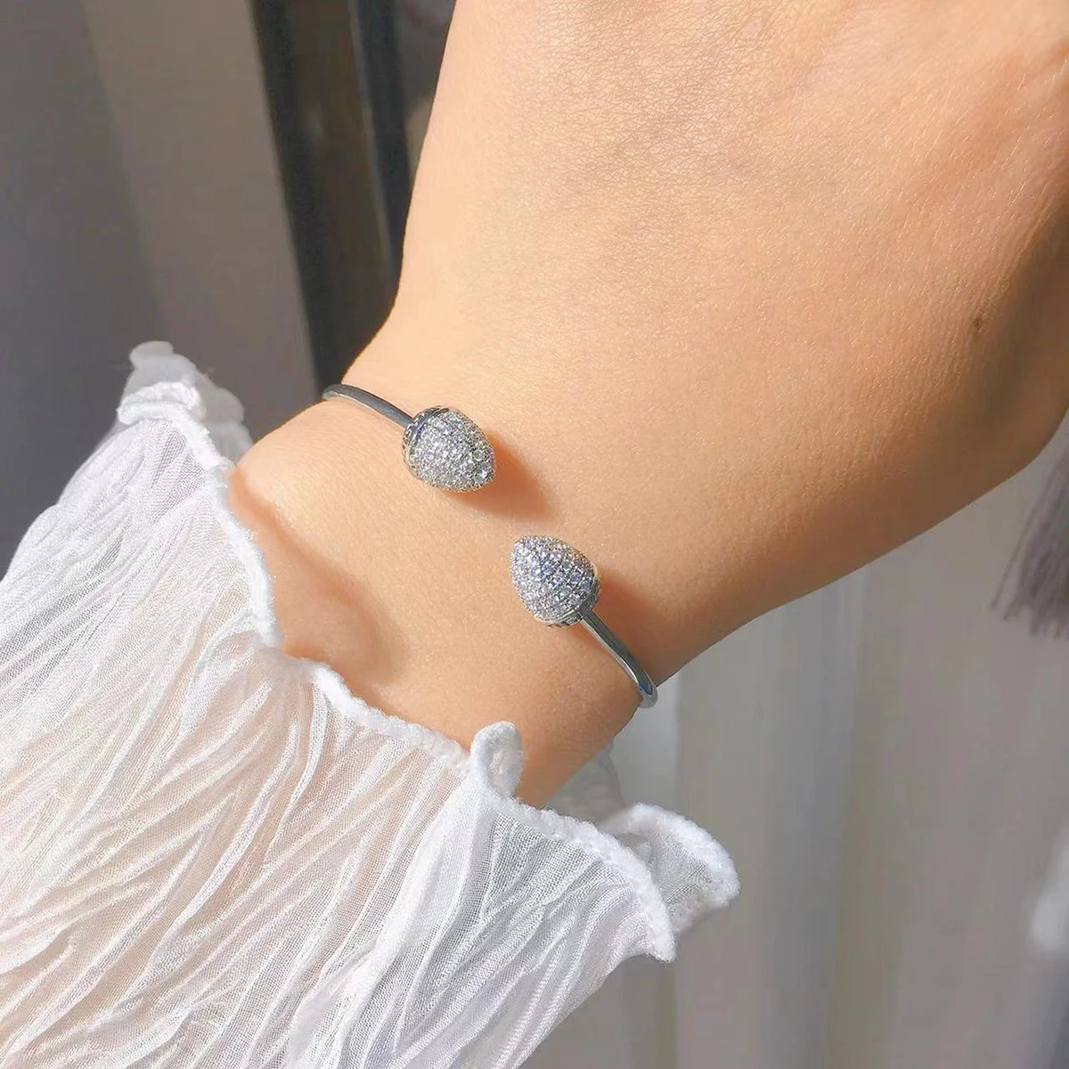 Fashion Arab Dubai Style Bracelet Luxurious Jewelry Copper Micro Inlay Zircon Oval Bangle Wedding Gift Jewelry for Women 4