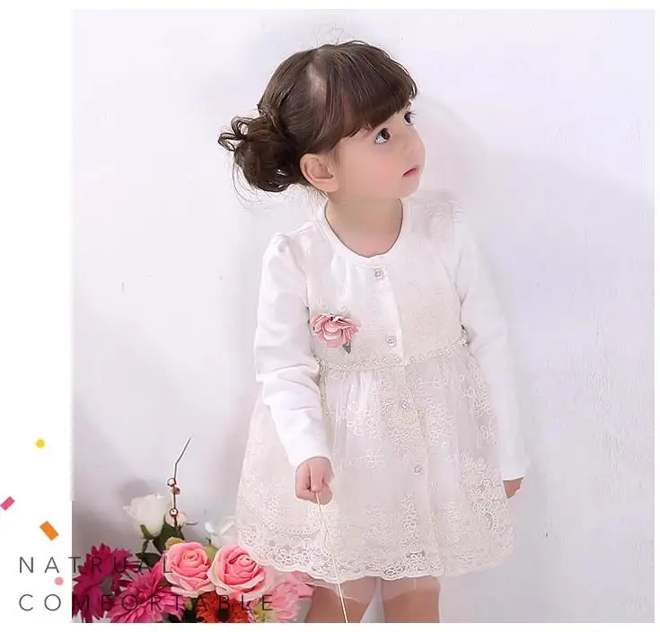 Baby outing clothes