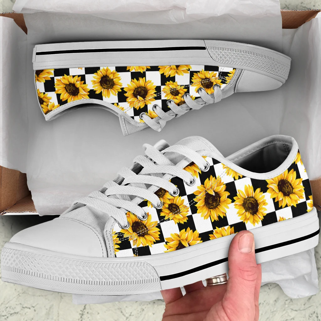 Women's Black White Checkboard Sunflower Canvas Shoes Low Top Flat Canvas Shoes Student Daily Sneakers Vulcanized Shoes