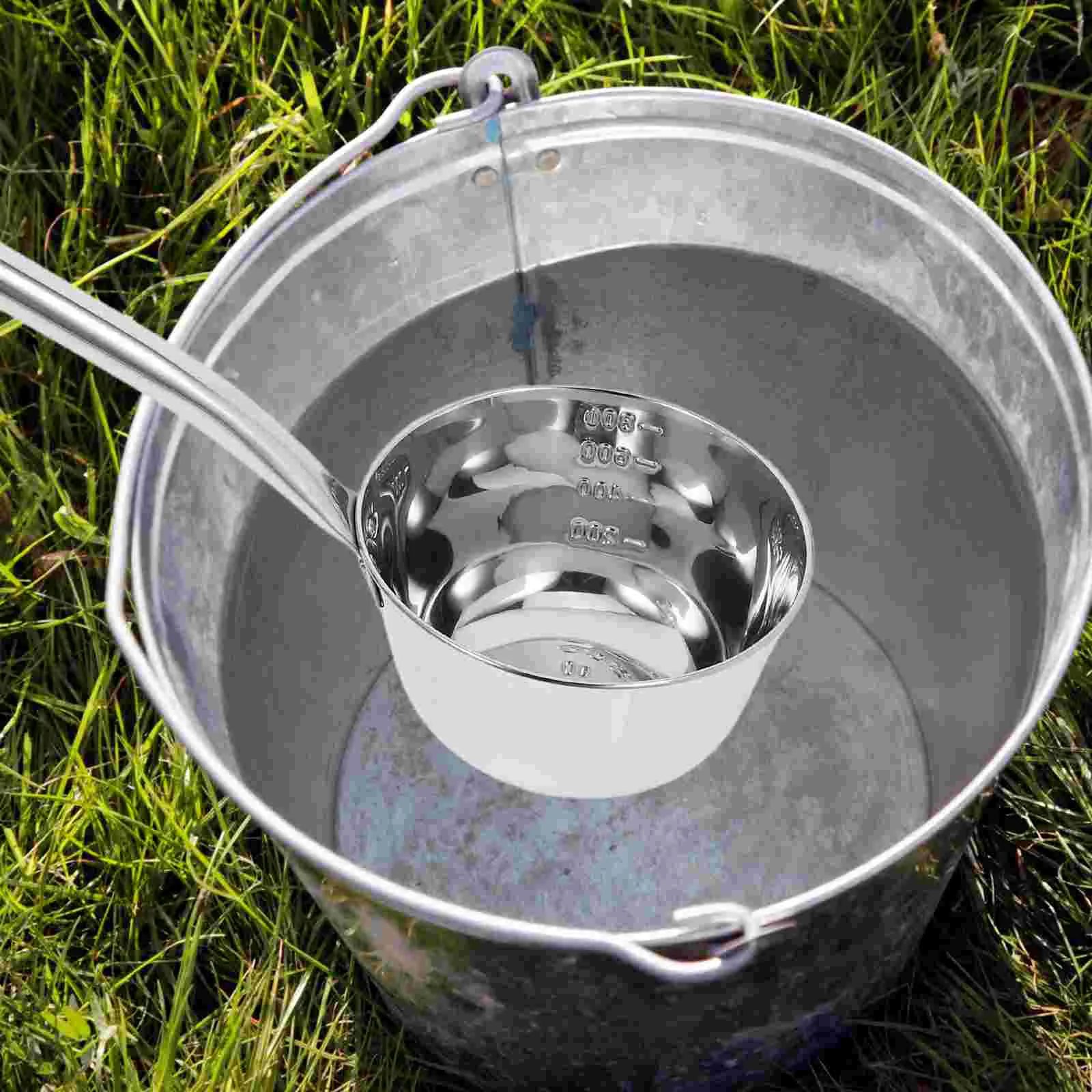 Stainless Steel Long Handle Water Ladle Water Scoop with Scale Large Capacity Dipper for Kitchen and Bath