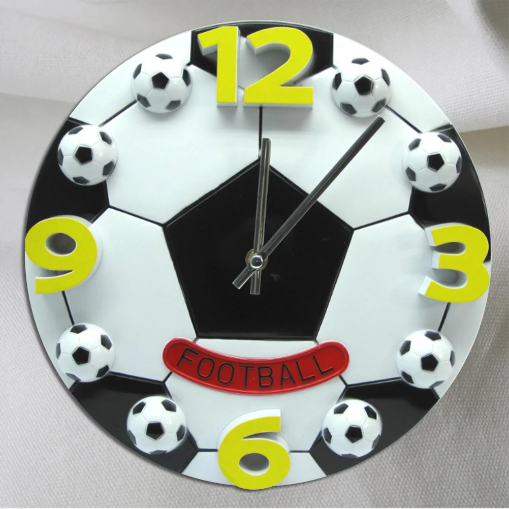 Необычные часы для детей. Игрушечные часы для малышей. 3056. Часы тойс. Часы настенные футбольная тематика.