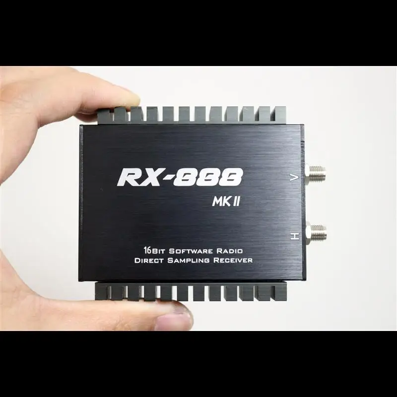 

Новый 16-битный SDR радиоприемник RX888 MKII LTC2208 ADC, обновленный RX888
