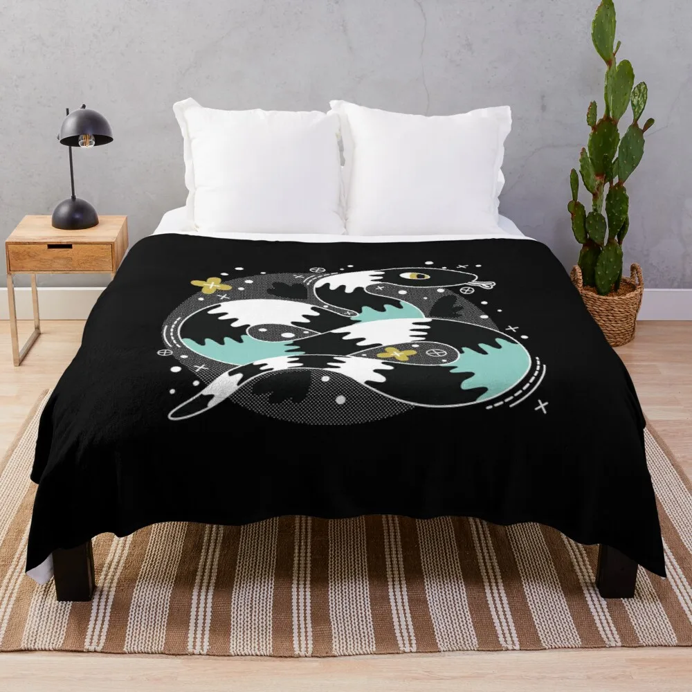 

Snake Design Throw Blanket
