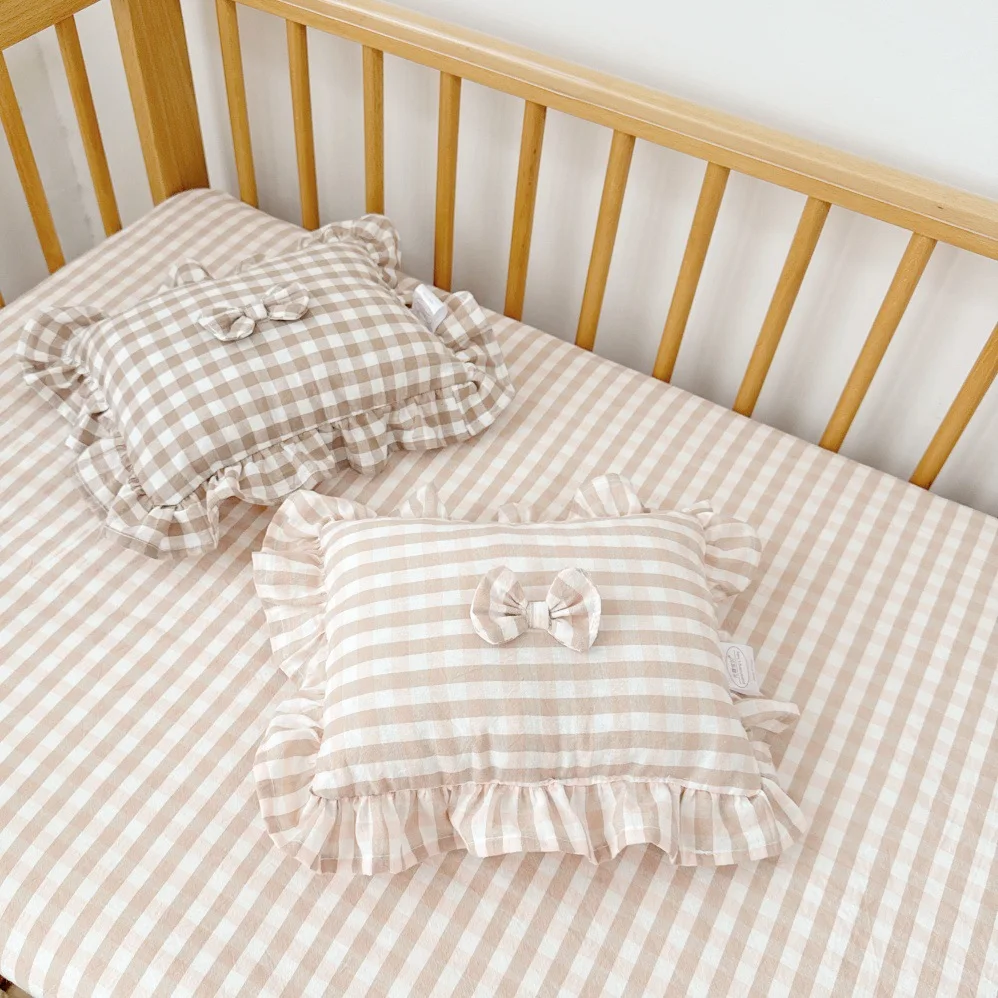 Fashion Baby Soothing Pillow with Bowknot Ruffles Cotton Breathable Soft Newborn Baby Pillow Comfortable Newborn Sleeping 6