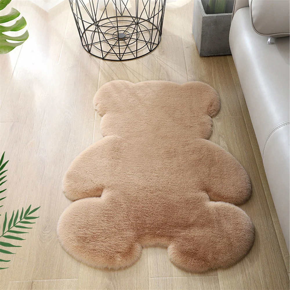 Bear-Shaped Faux Rabbit Wool Artificial Soft Carpet Bedroom Living Room Rug Pads Anti-Slip Absorbent Floor Mat
