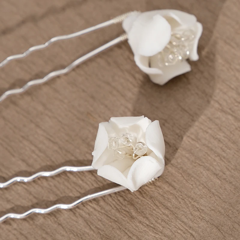 2PCS U-shaped Ceramic Flowers Hairpin Hair Accessories White Ceramic Flowers Updos Hair Pins for Bride Bridesmaids Flower Girls