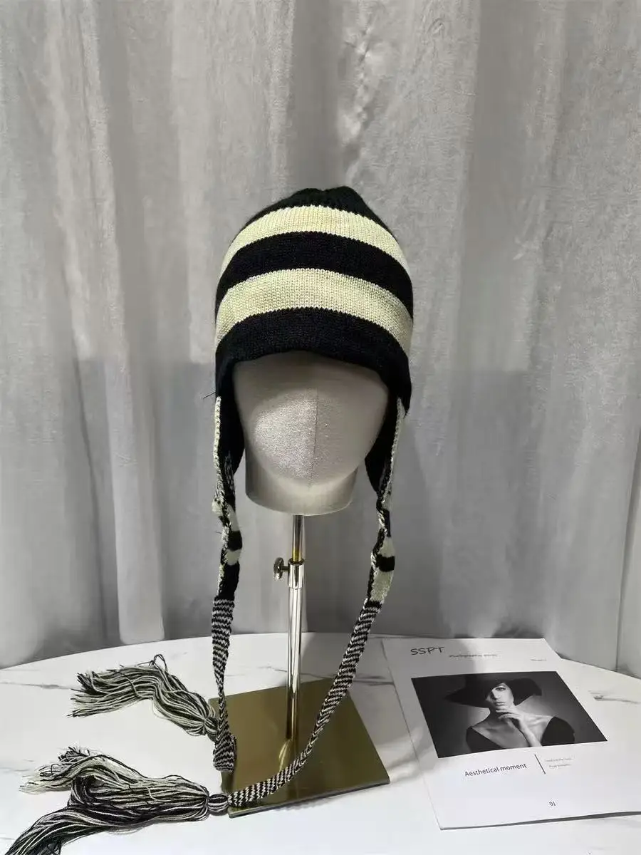 Anime NANA Hat Tassel Ear Protection Woolen Lei Feng Hat Knitted Accessories Cosplay Gifts