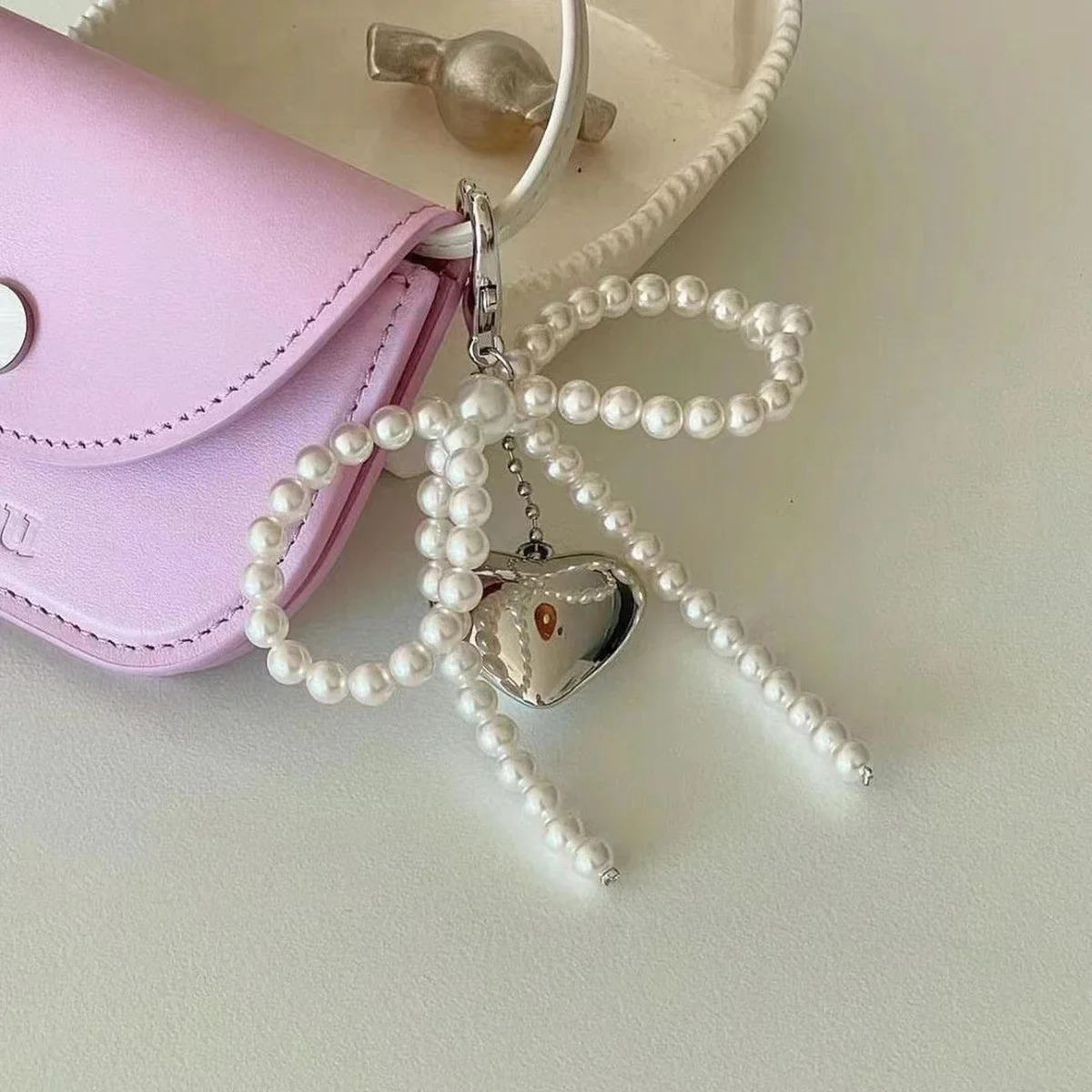 Bowknot Keychain White Bowknot Heart Keychain Women Sweet Charm Pearl Bow Backpack Key Ring Handmade Jewelry Ornament Bags Pendants Gifts