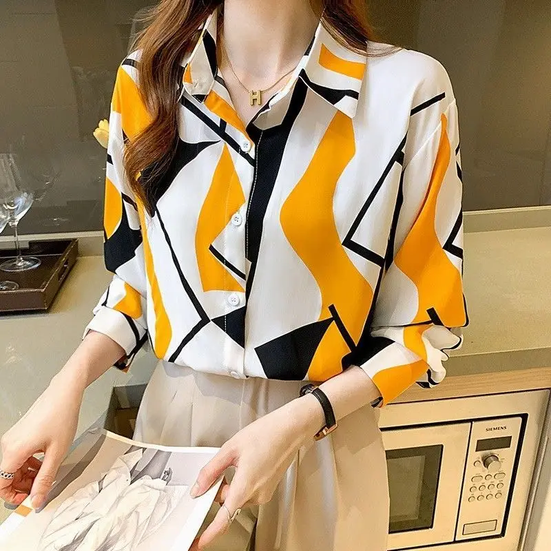 Fashion Lapel Button Printed Geometric Shirt Women's Clothing 2022 Autumn New Loose Casual Tops All-match Office Lady Blouse