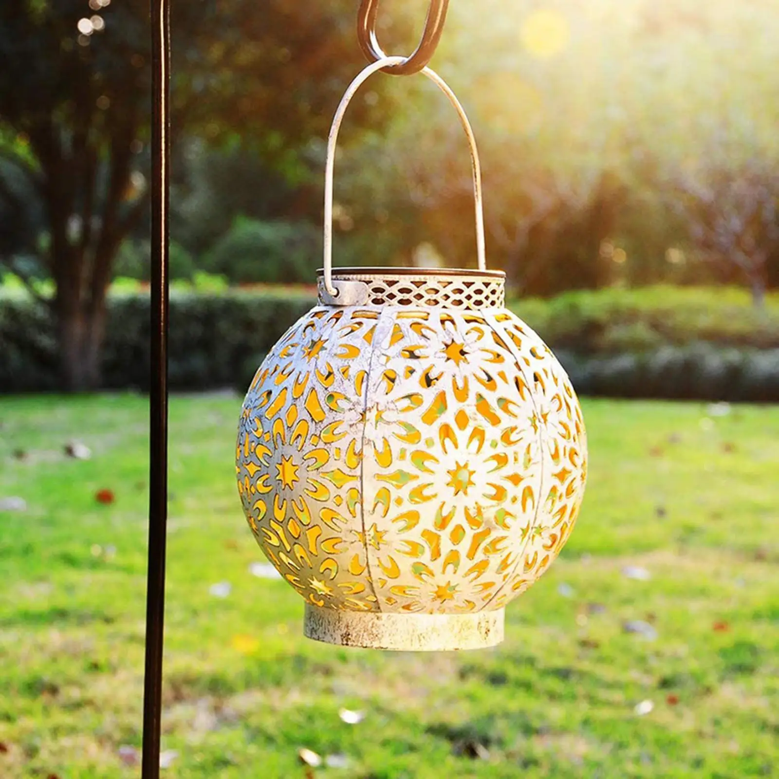 Hanging Lanterns Retro Hollow Solar Light with Handle Outdoor Garden Lights Decor for Yard Tree Fence Patio Yard Light
