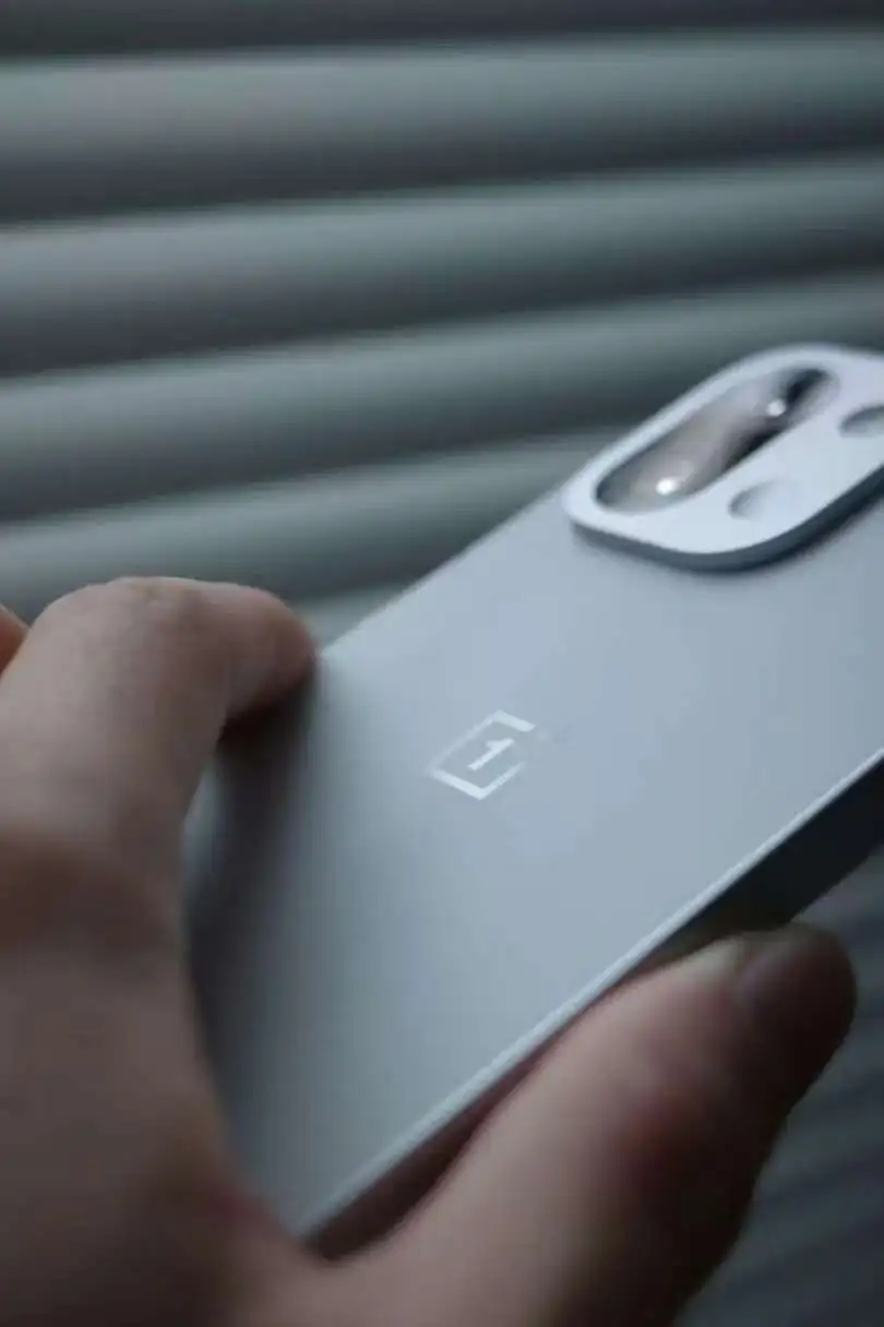 New Unlocked OnePlus 13T 5G Cell Phone 6.32inch OLED Snapdragon8 Elite 50MP Rear Camera 80W SuperVOOC 6260Mah NFC