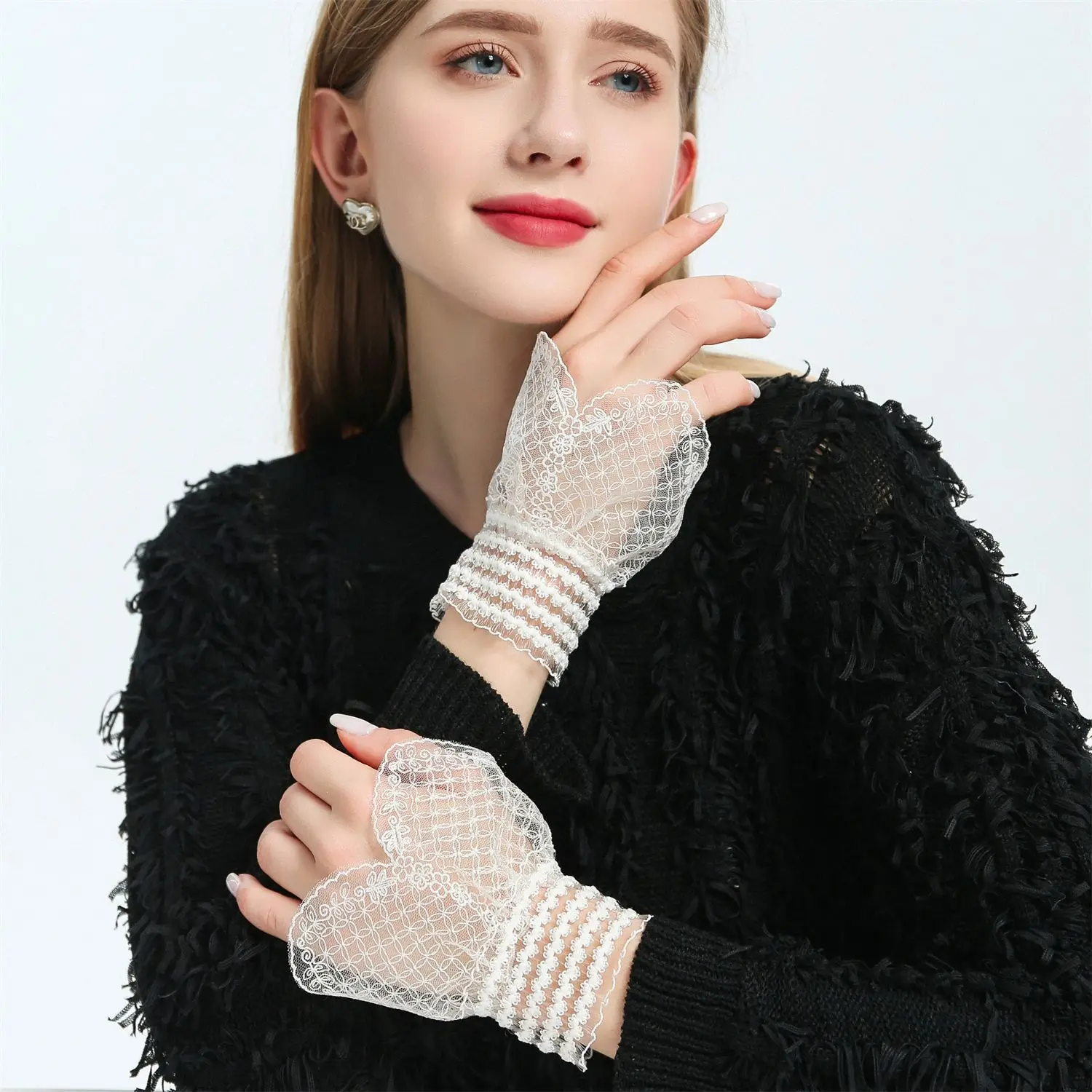 

Women's Detachable Cuffs Lace Floral Mesh Fake Sleeve Flared Sleeves False Cuffs Sweater Blouse Horn Cuffs Wrist Warmers