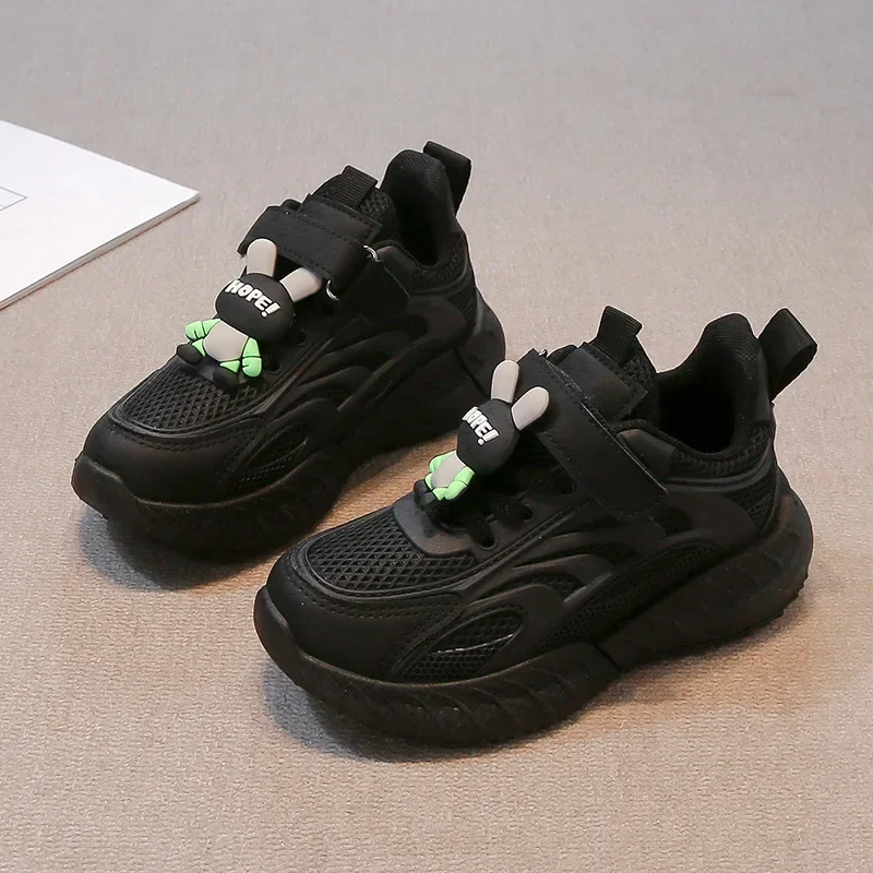 Scarpe da ginnastica per bambini Scarpe da corsa per ragazzi nere a prova di sporco Suola morbida spessa 2025 Nuove scarpe sportive per bambini Mesh traspirante Simpatico coniglio