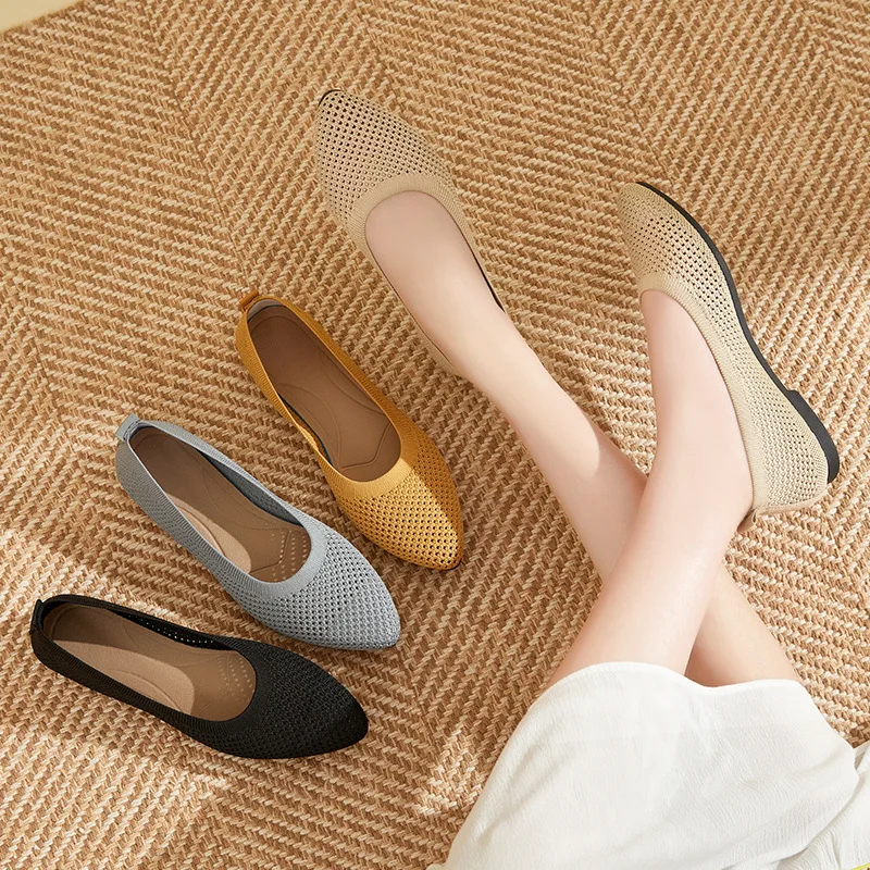 Soft-soled single shoes spring/summer 2023 new solid color pointed toe flat heel casual breathable women's openwork knit shoes