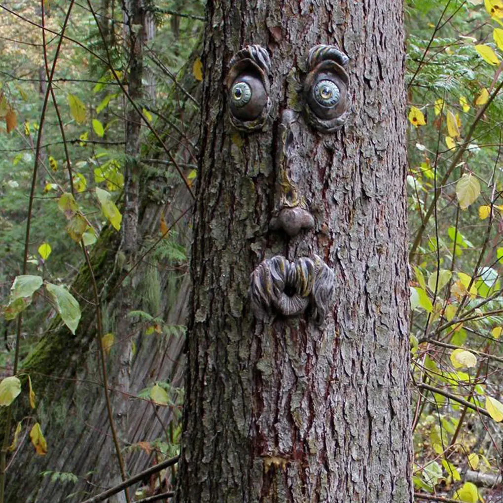 Personnages qualifiée aux de visage de fantôme d'écorce, décoration d'arbre de vieil homme, art de cour, sculpture de monstres, extérieur, ornements d'Halloween de bricolage