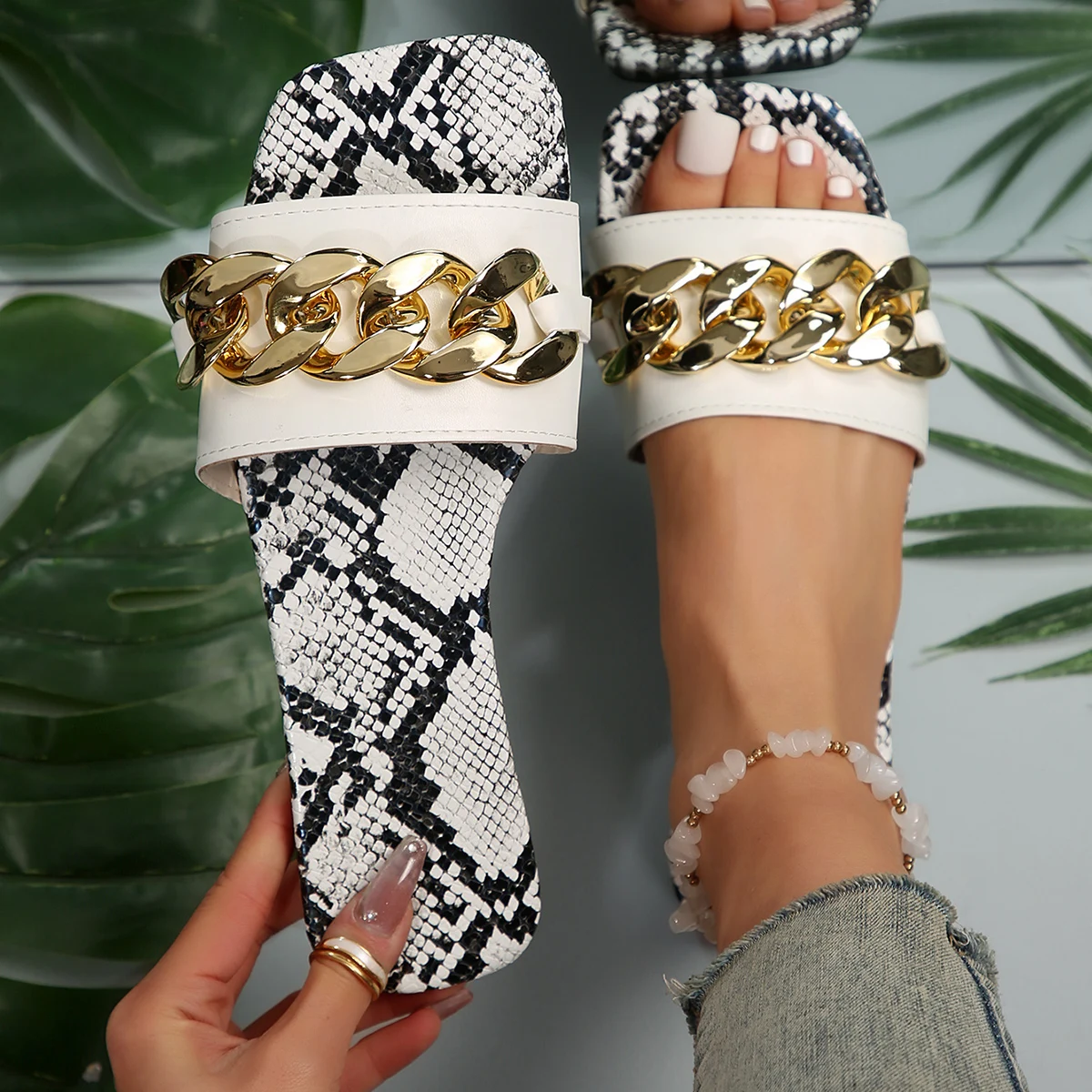 Leopard Snake Print Chain Summer Slippers Women 2024 New Trend Outdoor Flat Sandals Female Flip Flops Design Big Size 36-43