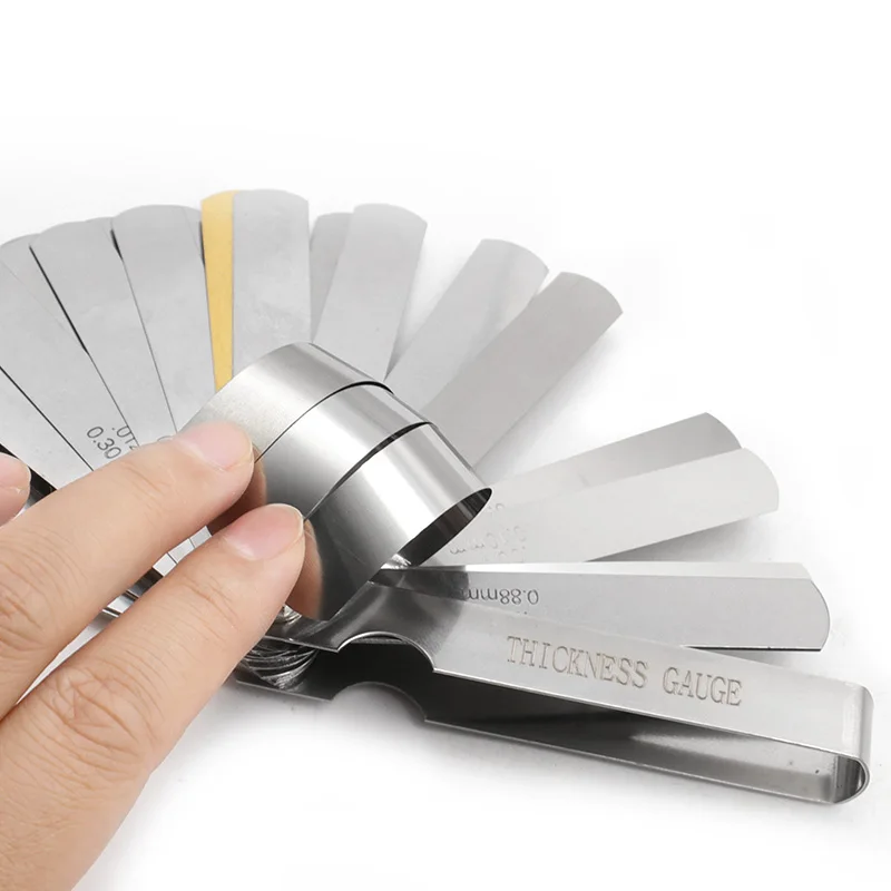 Feeler Gauge 32pcs Range Finder Feeler Gauge Valve Teaching Feeler Gauge 0.04-0.88 mm Gap Size .0015-.035 Copper Sheet