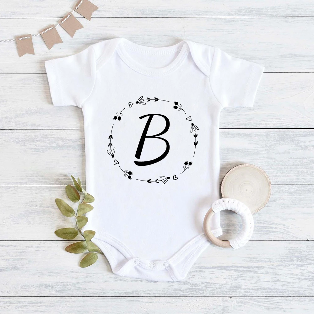 Wreath Letter B Print 2023 Baby Girl Clothes Aesthetic Harajuku Simple Nwborn Boy Bodysuits Plus Size Comfy Summer Infant Onesie infant baby girl boy bodysuits summer cute cartoon print rompers playsuits hats for newborns cotton short sleeve kids clothes