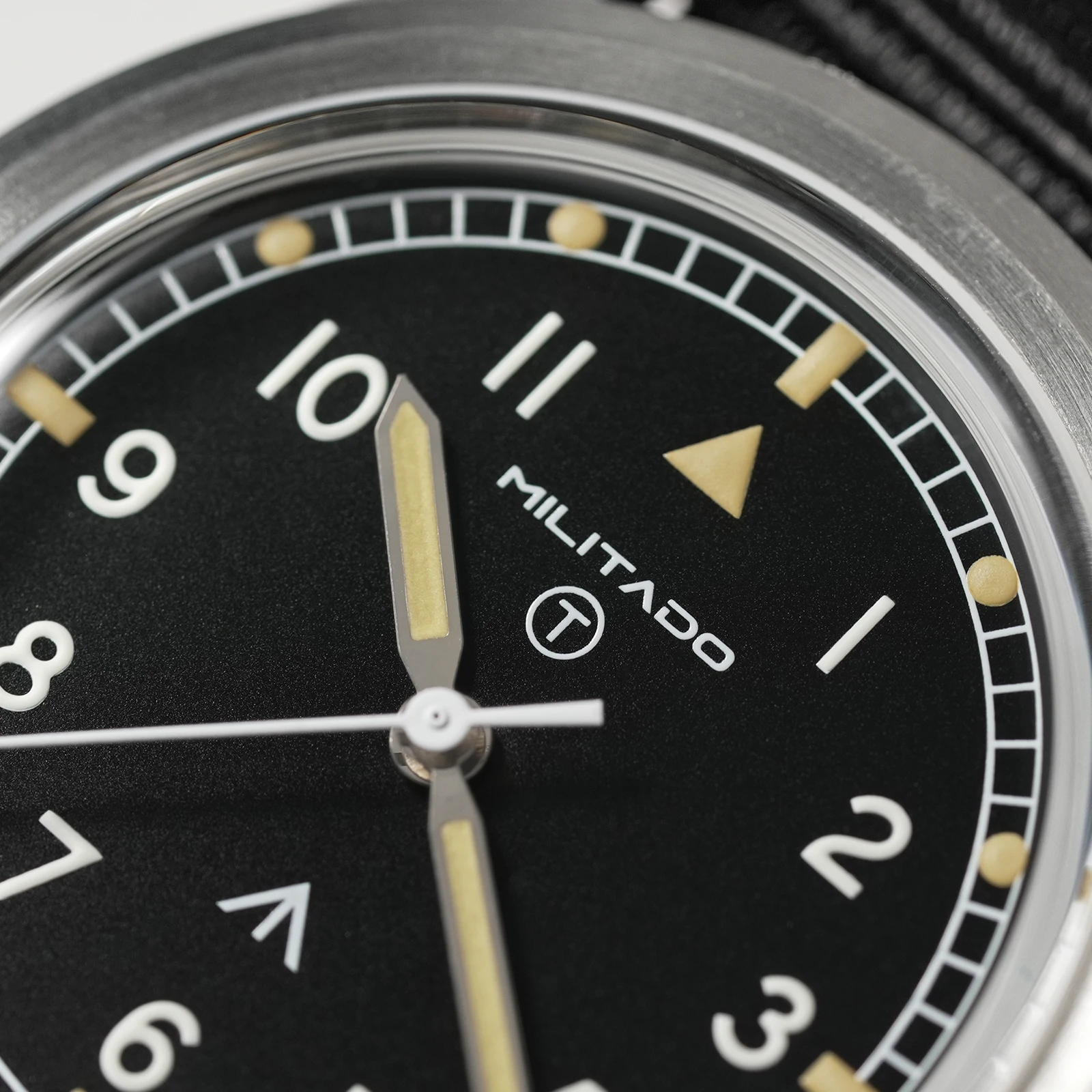 MILITADO Mark11 レプリカ メカクォーツ VH65 MILITADO Mark11