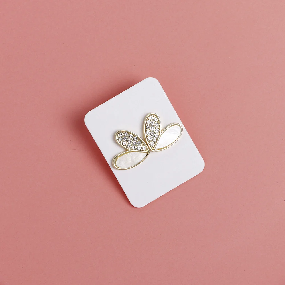 Рисунок 2 - картонные витрины для сережек-гвоздиков