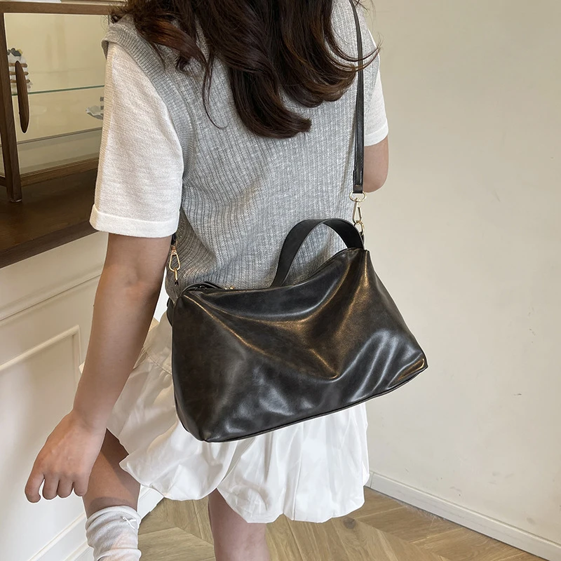 Trendy Design Crossbody Handbag Elegant Leather Classic Hobo Messenger Bag For Women  Fashion Large Capacity Shoulder Totes