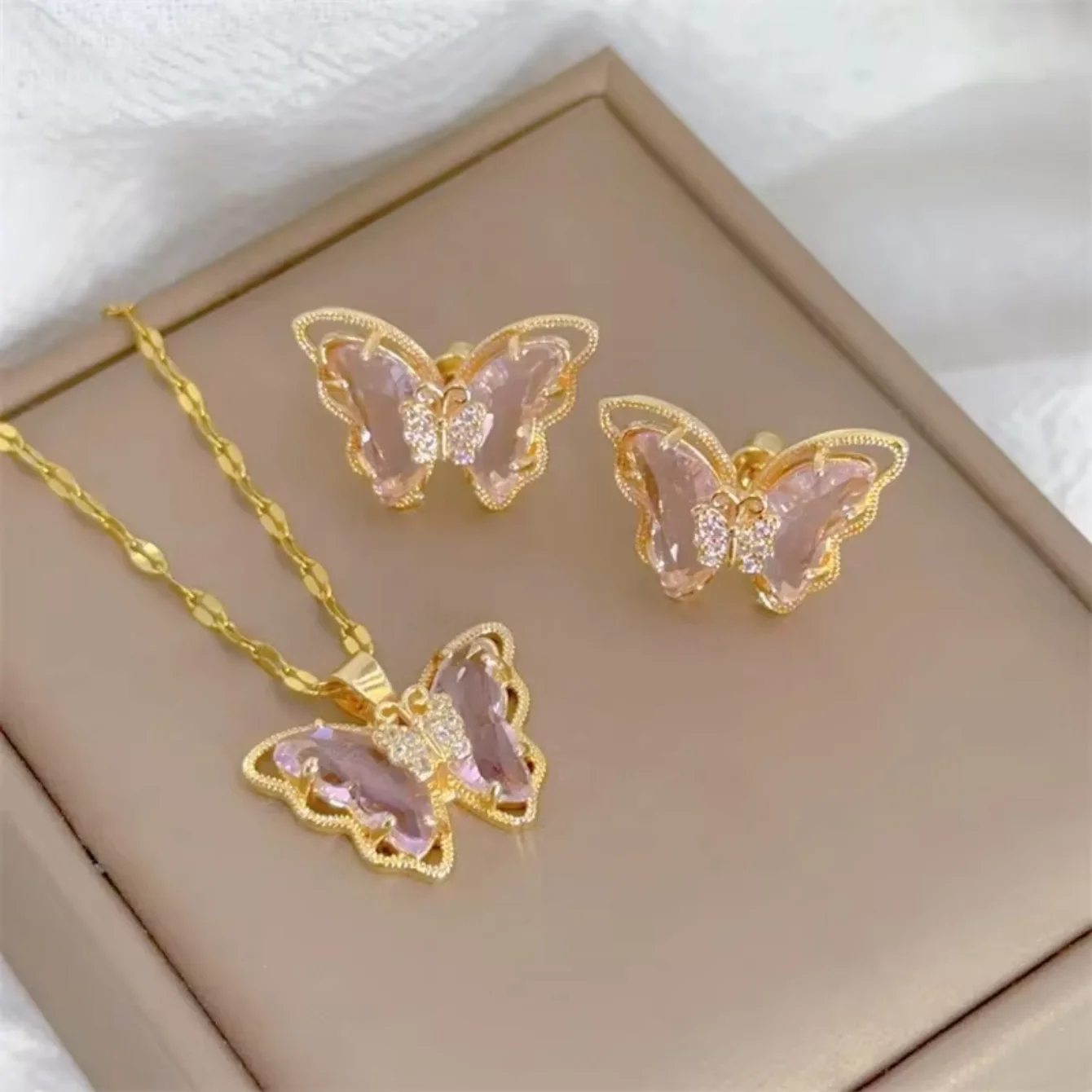 2 PCS Butterfly Jewelry Set Exquisite Green Butterfly Pendant Necklace Stud Earrings Black Yellow Purple Jewelry for ladies 4