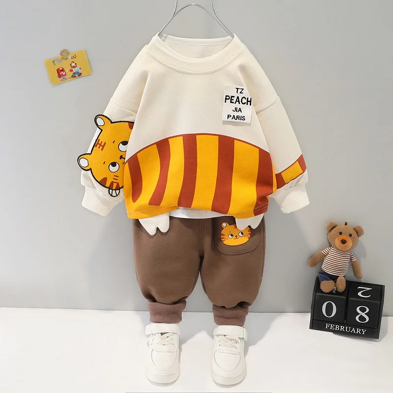 Baby boy cotton two-piece suit boy girl plus velvet warmth cartoon bear cute baby suit baby clothes cartoon t-shirt kid