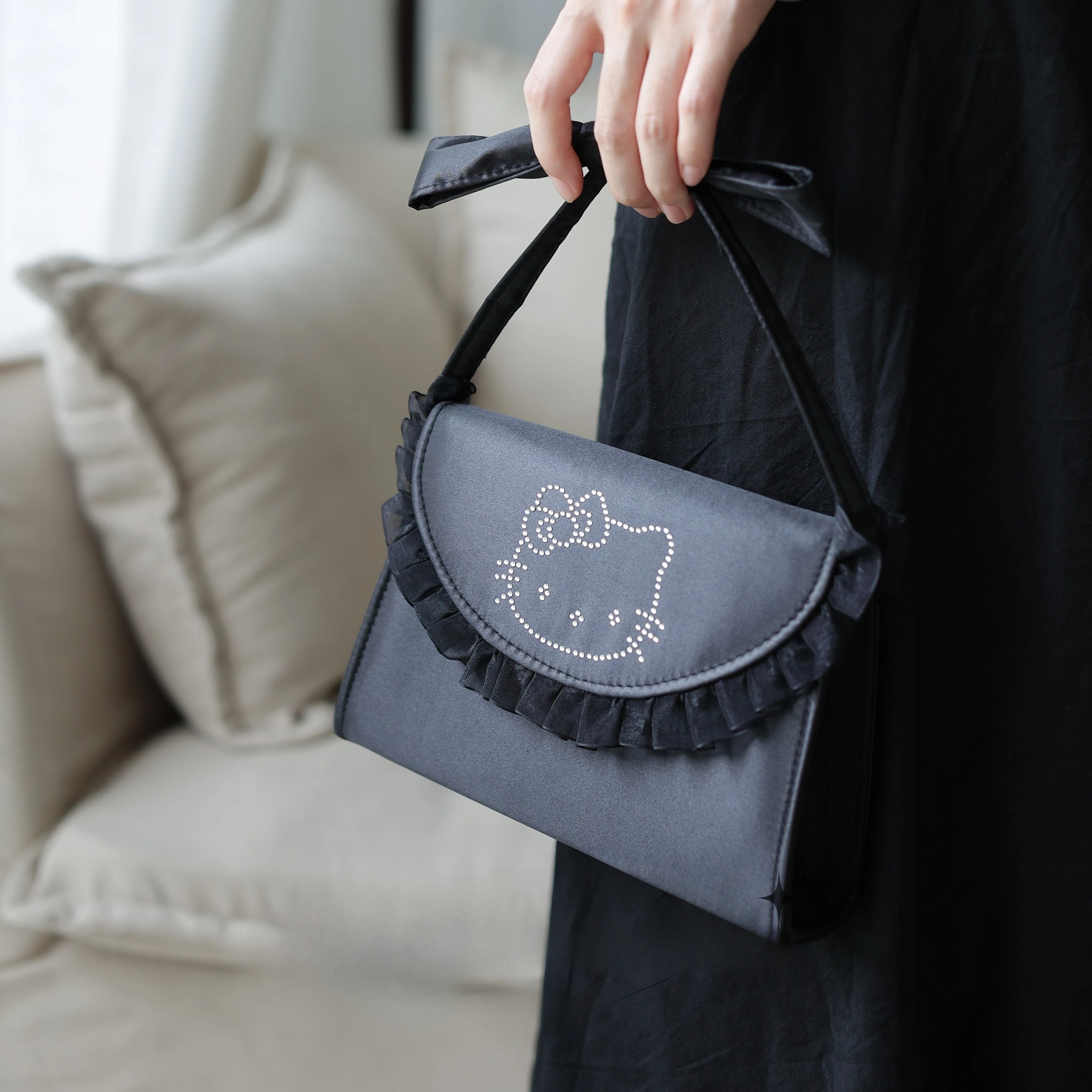 Sanrio Handmade Jewelled Hello Kitty Cute Handbag Anime Crossbody Bag Shoulder Bag Girl s Backpack Purses