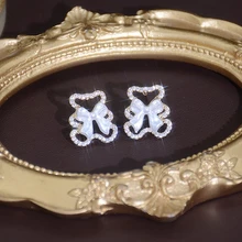 

Tiny Cute Hollow Bear Round Inlaid Pearl Earring for Women AAA Cubic Zircon Stud Earrings Wedding Daily Jewelry Brincos Gift