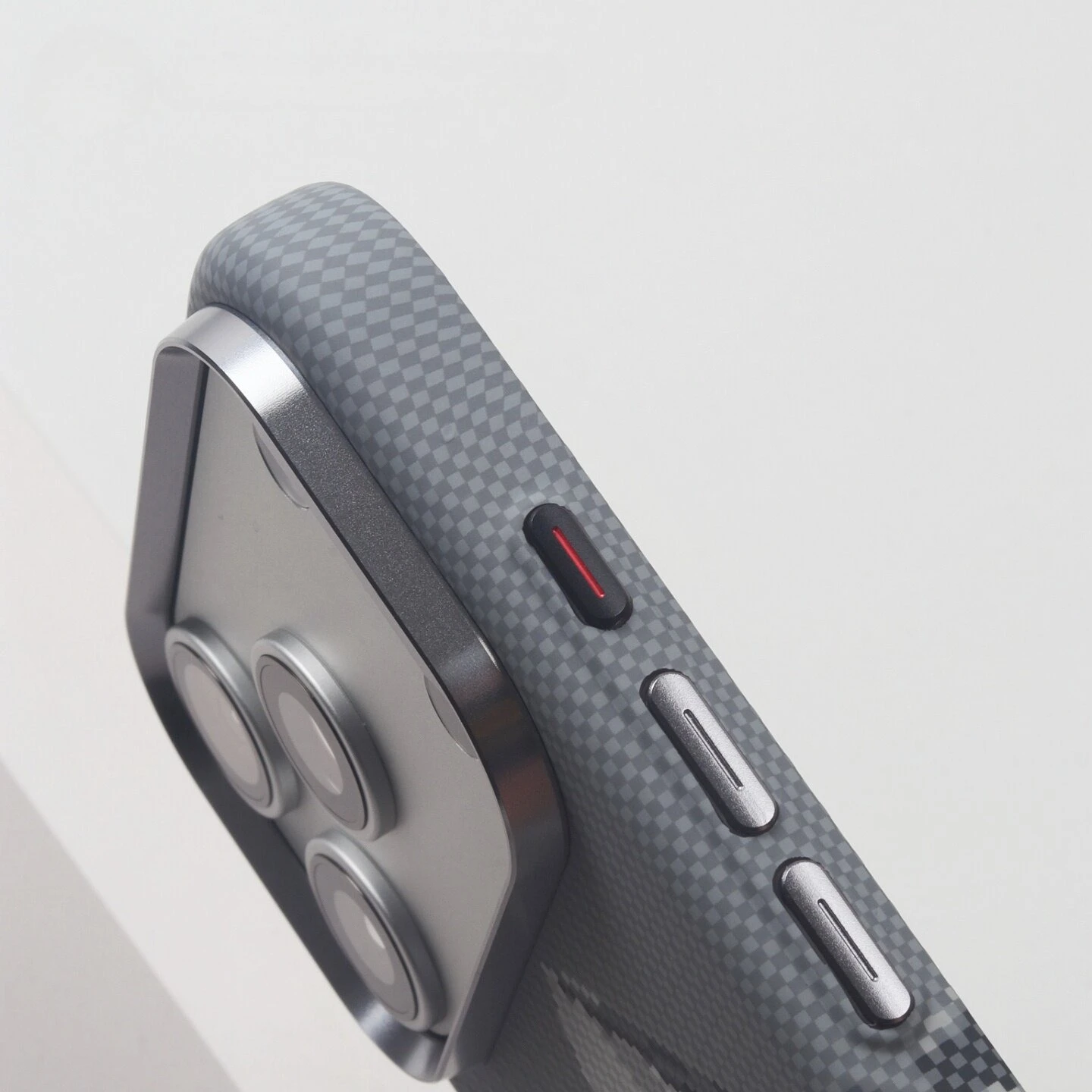 Carbon Mountain Abstract Magnetic Hard Back Cover with Alloy Camera Frame