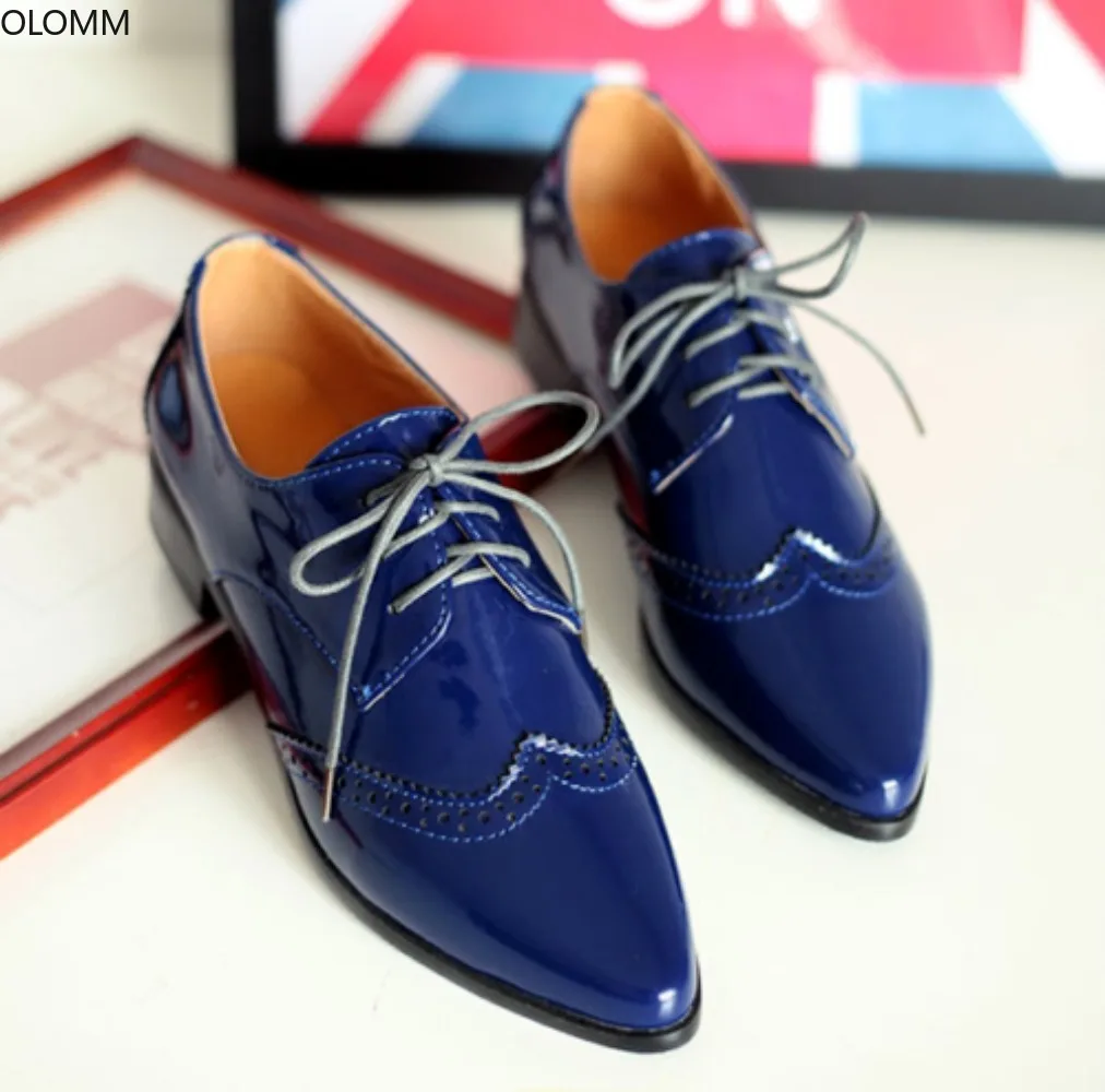 

Женские туфли-оксфорды из лакированной кожи, на шнуровке