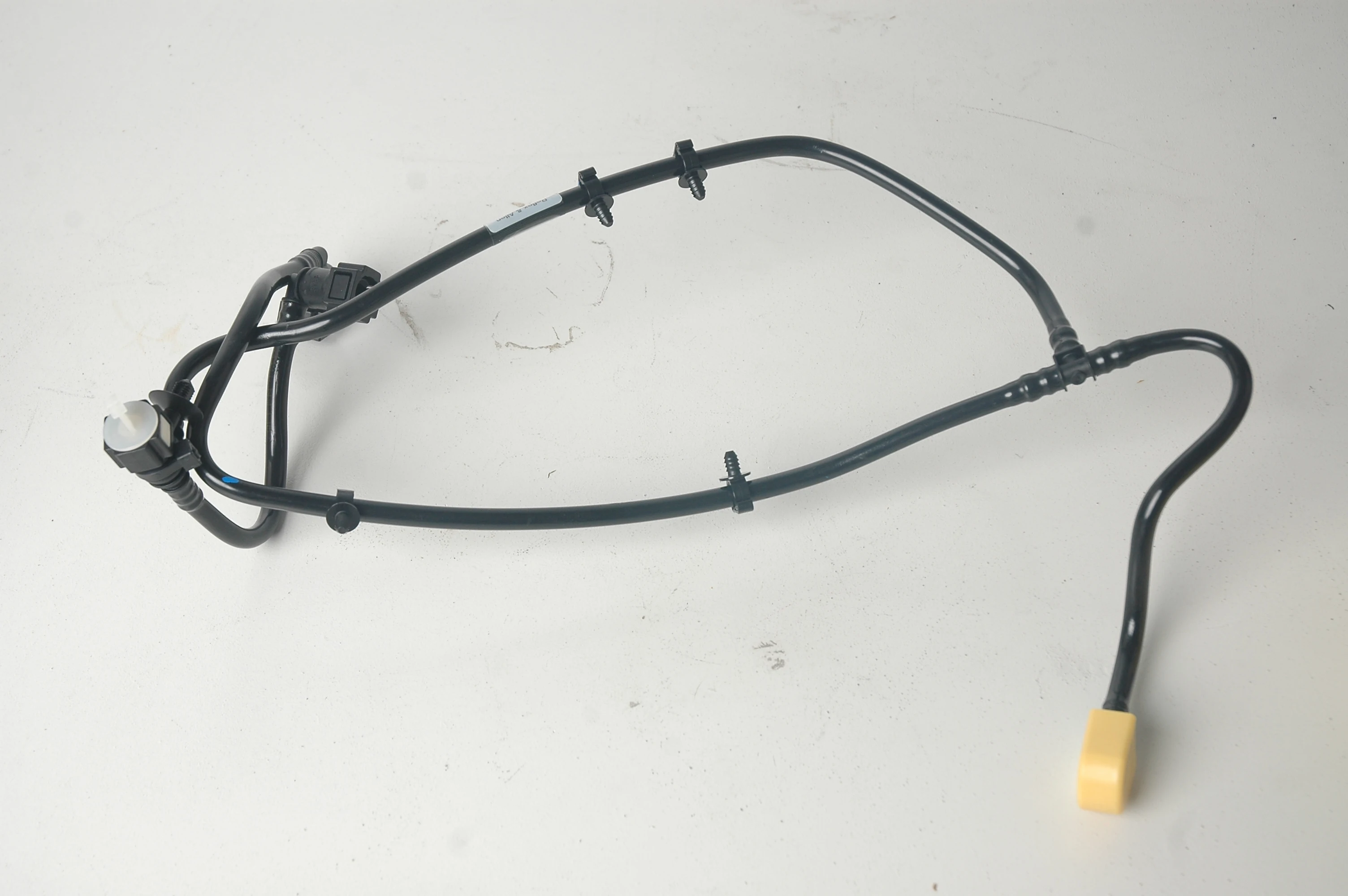 

ISF3.8 Fuel Return Pipe 4990798, Foton truck part Fuel Drain Tube